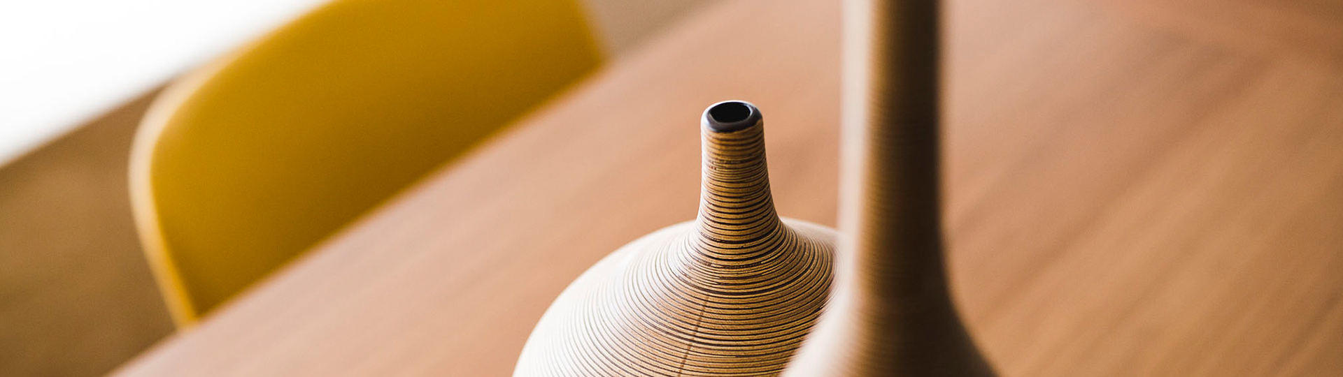 cadoro rijeka dekoracija doma ukrasne vaze smeđe boje