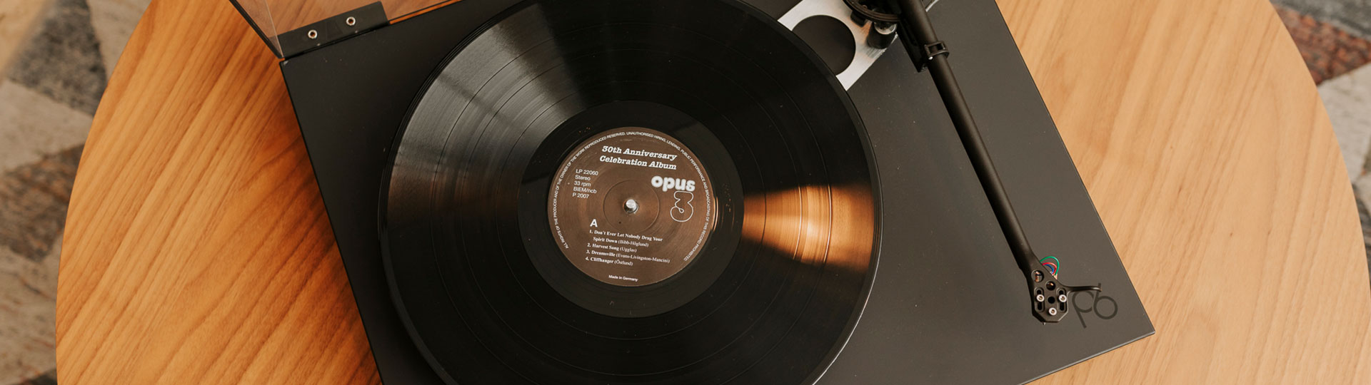 HIFI oprema cadoro rijak